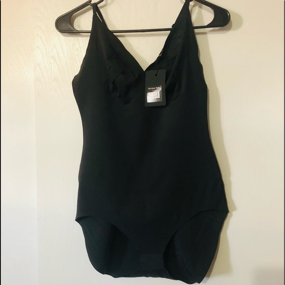 The Outer Shaping Bodysuit - Picture 6 of 7